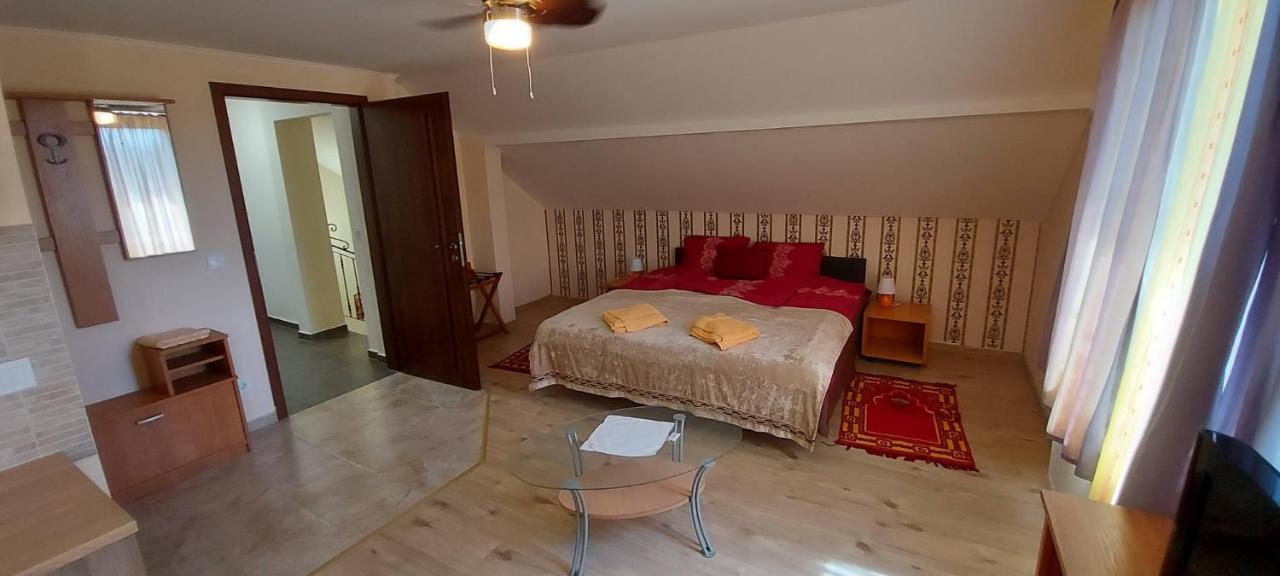 Villa Verteskacsa Vértesacsa Exteriör bild