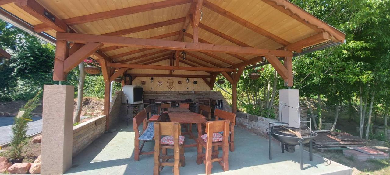 Villa Verteskacsa Vértesacsa Exteriör bild