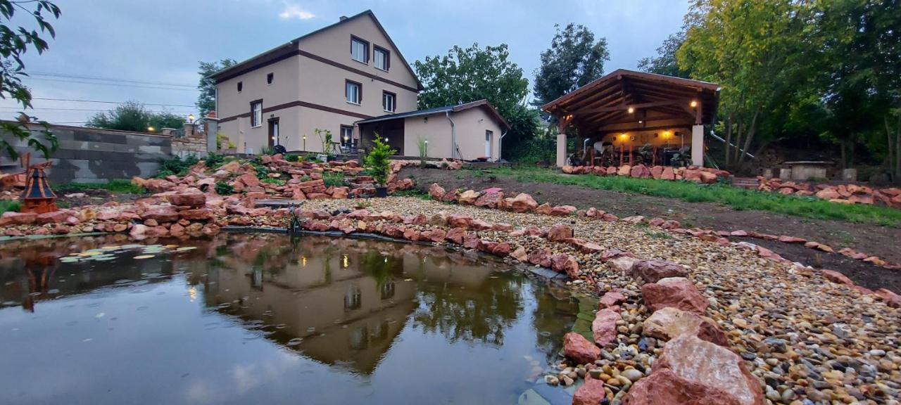 Villa Verteskacsa Vértesacsa Exteriör bild
