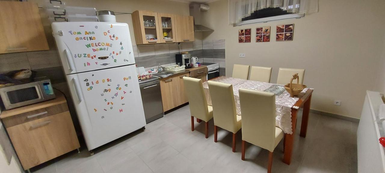 Villa Verteskacsa Vértesacsa Exteriör bild